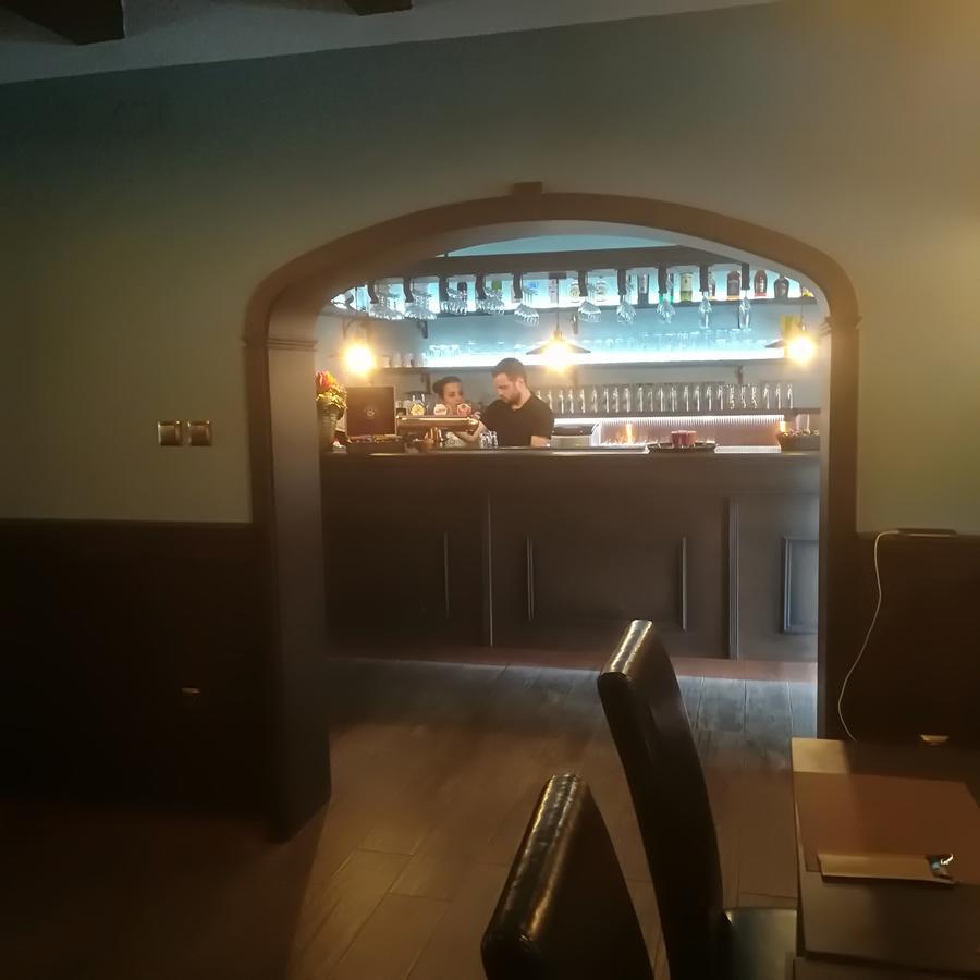Penzion A Restauracia Hanisberg Krupina Εξωτερικό φωτογραφία