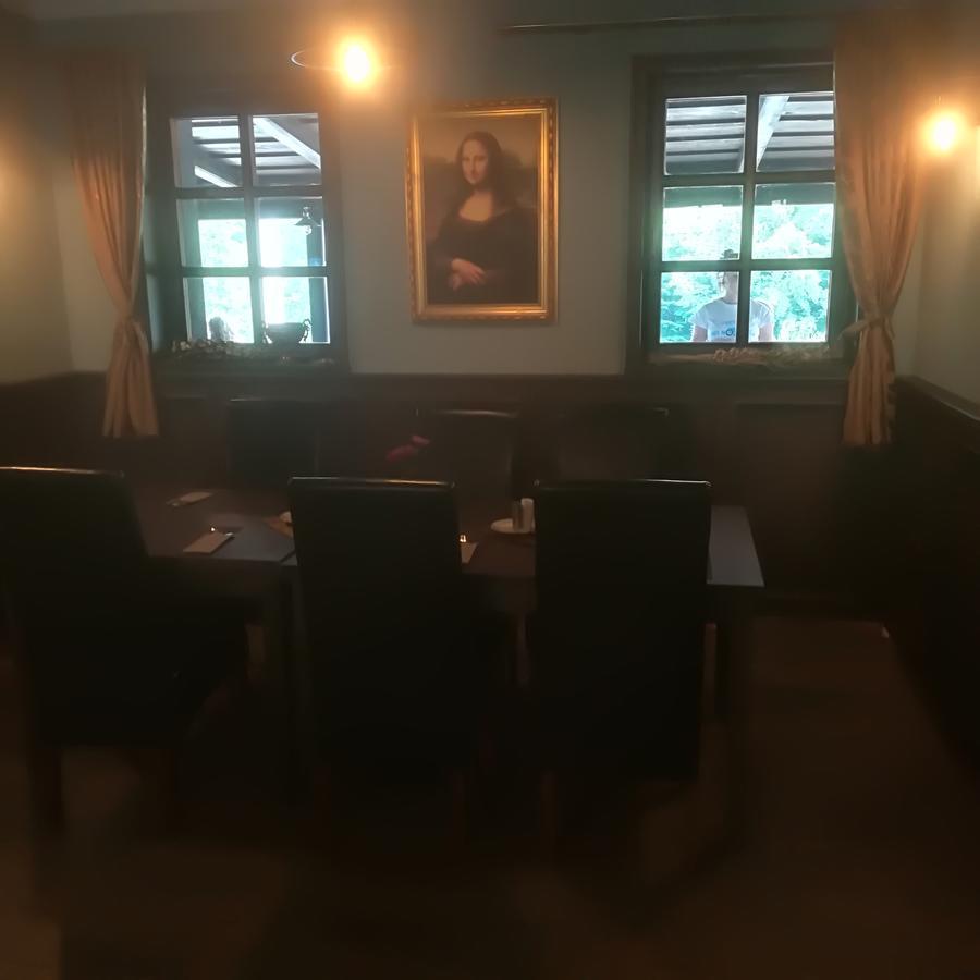 Penzion A Restauracia Hanisberg Krupina Εξωτερικό φωτογραφία